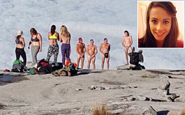 uk tourist apologises for naked selfie