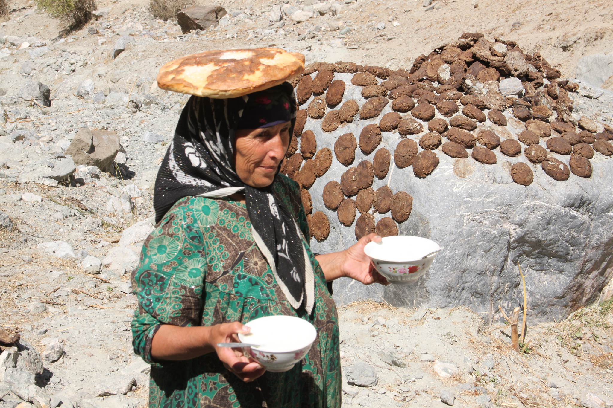 Насчет таджикистана. Средняя Азия люди. Таджикистан деревня. Таджикистан люди. Деревня таджиков.